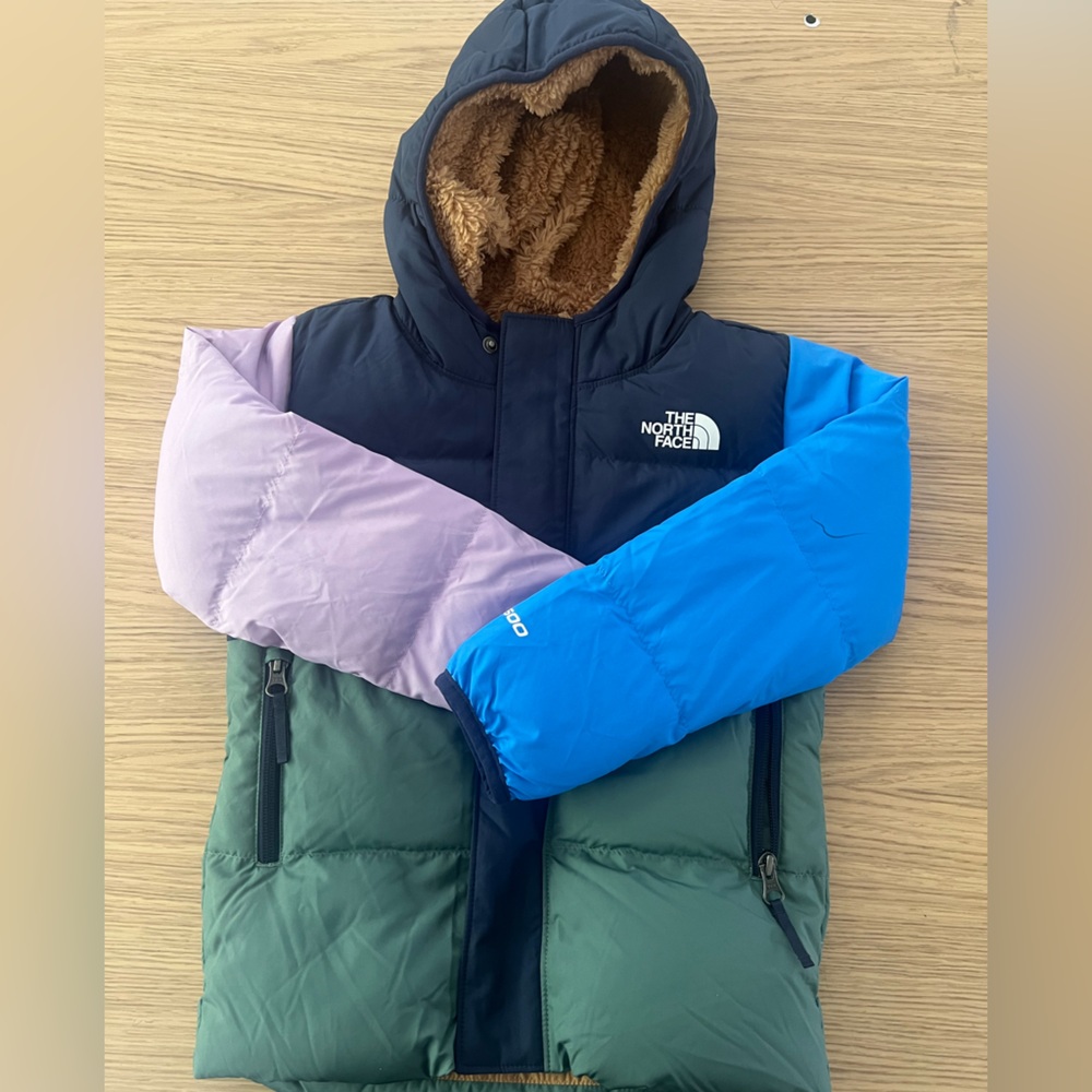 NEW without tags. Toddler North Face 600. color block pattern. Girls or boys